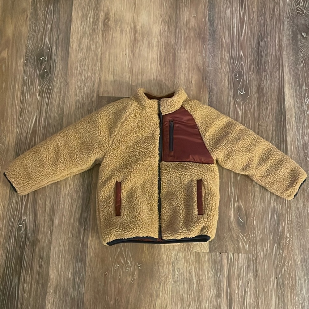 Boy’s reversible puffer jacket